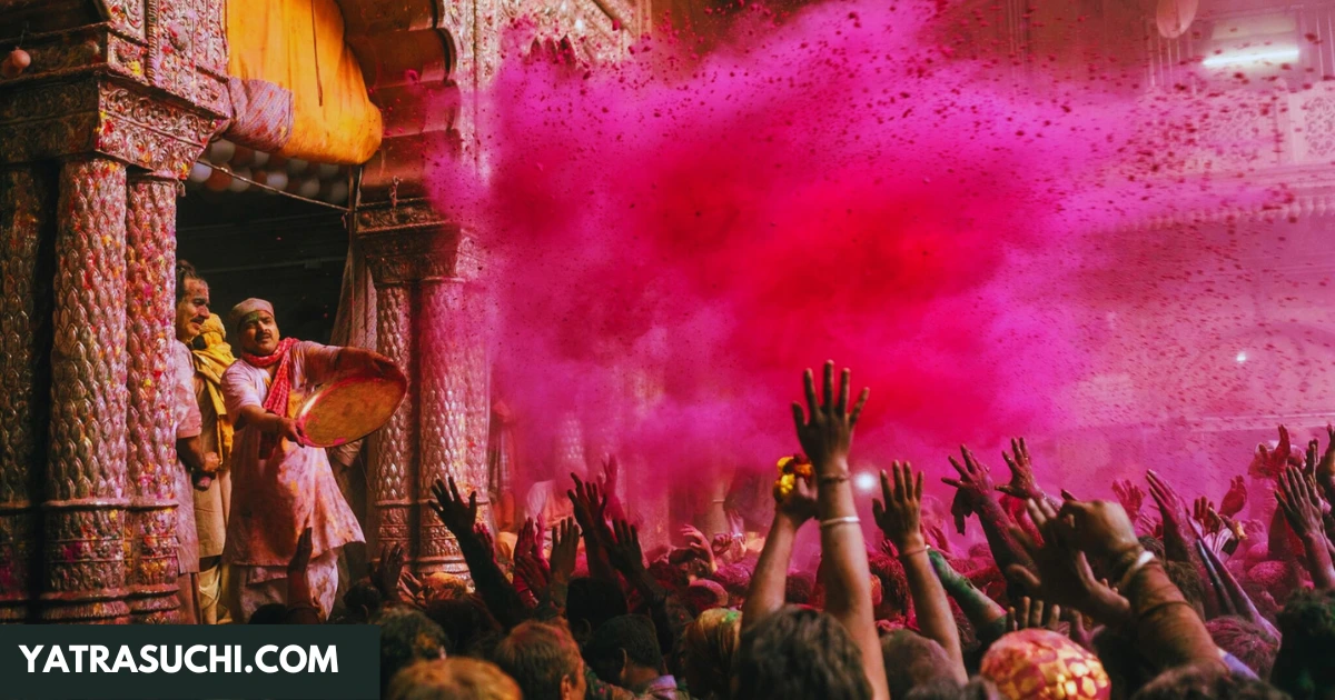 banke bihari temple holi vrindavan